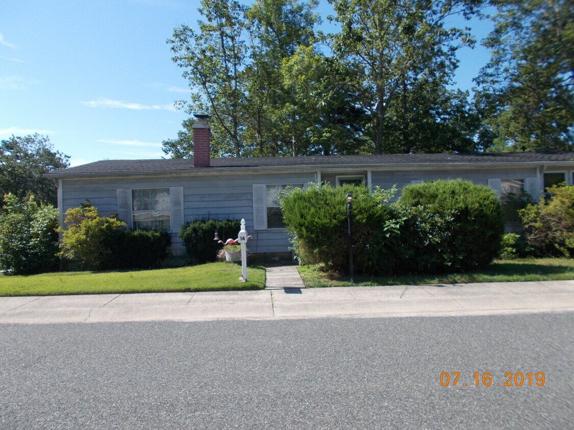 Foto del edificio - 14 Holly Ct