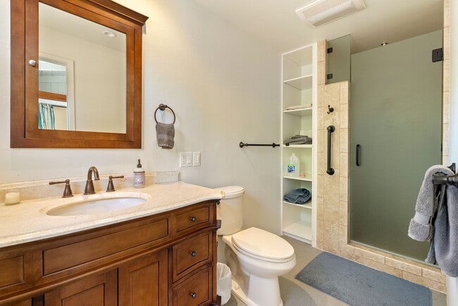 Building Photo - 3700 Las Pilitas Rd