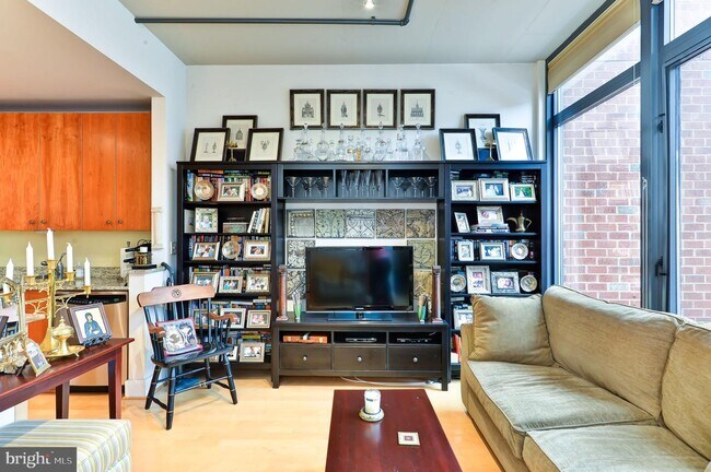 Foto del edificio - 520 John Carlyle St