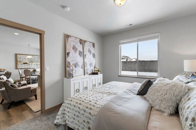 Building Photo - Maplewood Villas