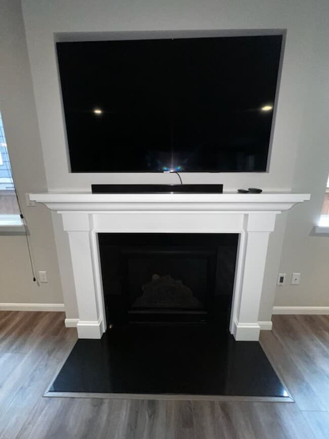Building Photo - 5 Bedroom plus a Bonus Room in Gig Harbor