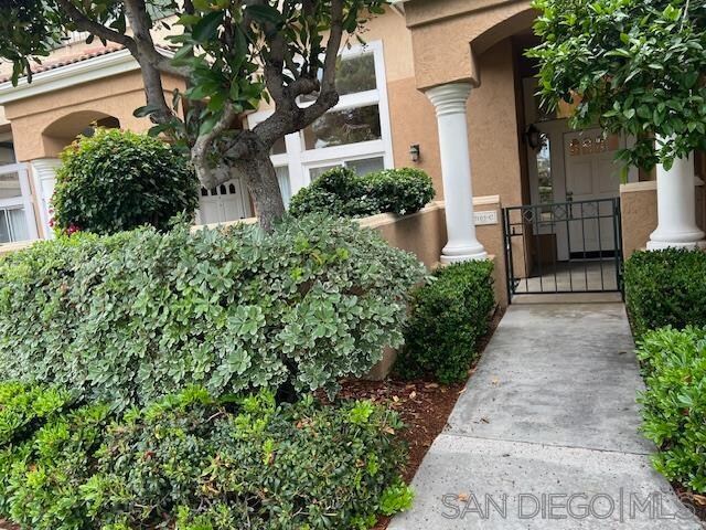 Foto principal - 7105 Calabria Ct