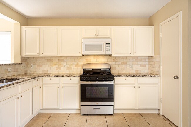 Foto del edificio - 20831 Bonham Park Ln