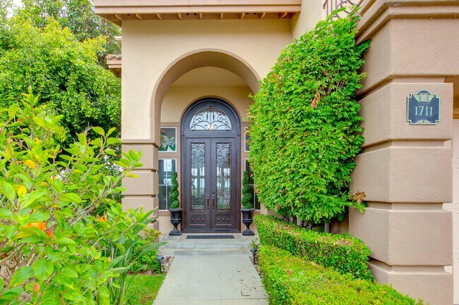 Building Photo - 1711 Lobelia Ct