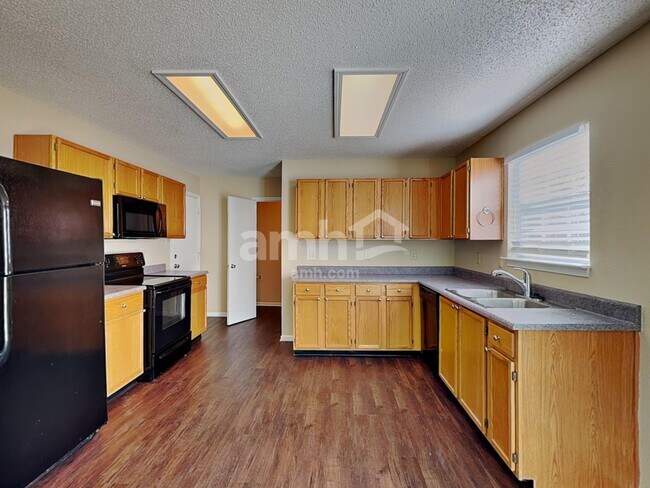 Building Photo - 10887 Delphi Dr