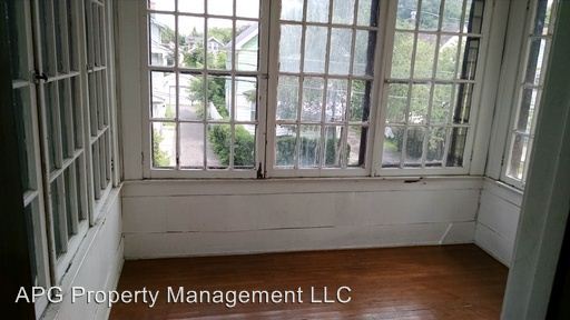 Building Photo - 219 Baycliff Dr