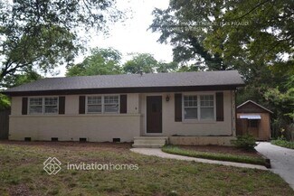 Building Photo - 1142 Eastview Dr