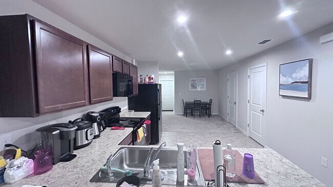 Building Photo - Fully furnished 3/2.5 new construction tow...