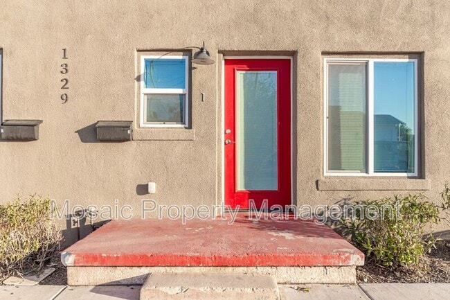 Photo - 1329 E Polk St Apartment