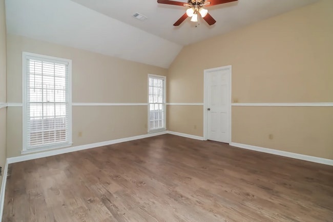 Foto del edificio - 3474 Whisperwood Ct NW