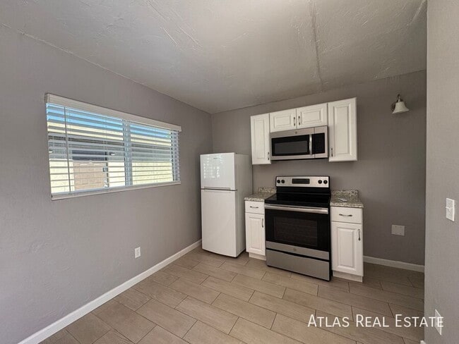 Foto del edificio - 3451 N Flowing Wells Rd