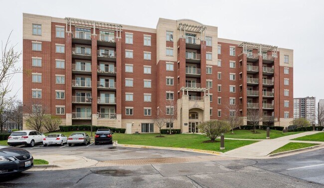 Building Photo - 8711 W Bryn Mawr Ave