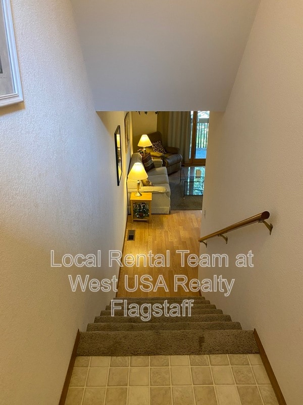 Building Photo - 5825 E Bear Paw Dr