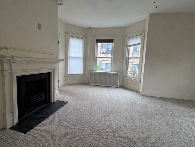Foto del edificio - 83 Longwood Ave