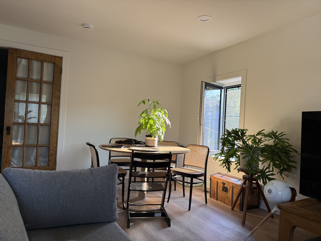 Foto principal - 4855 N Paulina St