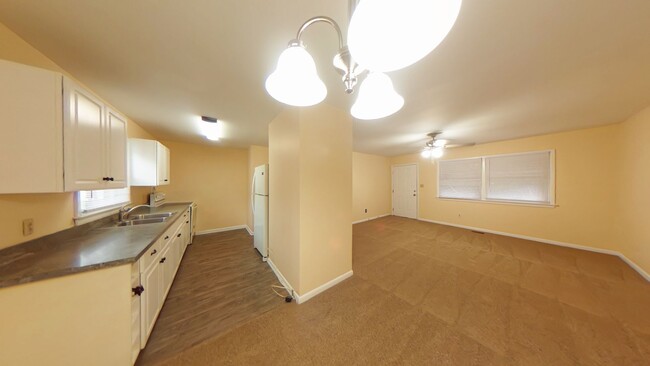 Foto del edificio - 3 Bedroom 1 Bath Rental Home in Newmarket ...