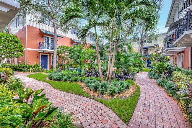 Building Photo - 2309 NE 9th Ave