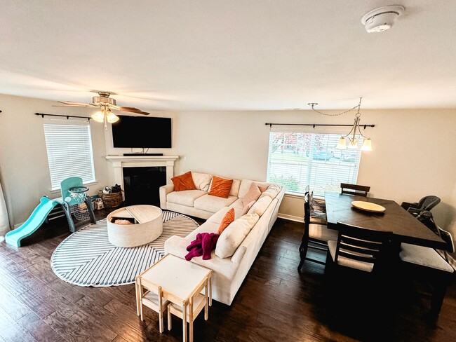 Building Photo - The Ridge at McCormick Woods home!