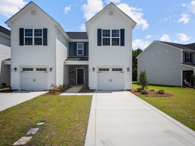Building Photo - Welcome to Onslow Bay!