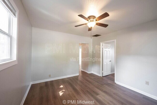Foto del edificio - 3026 S Rybolt Ave