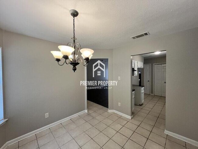 Foto del edificio - 8379 Old Dexter Rd