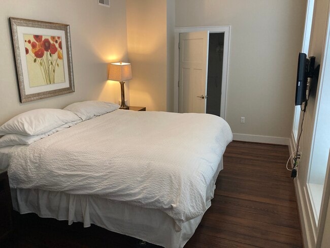 Bedroom - 74 W Front St