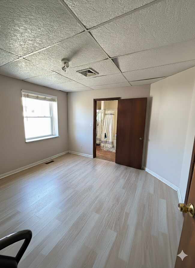 Building Photo - 5901 Bryant St
