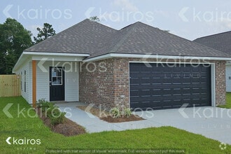 Building Photo - 13739 Pinyon Dr