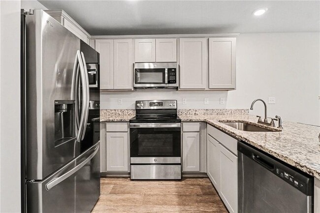 Foto del edificio - 3528 Station Dr