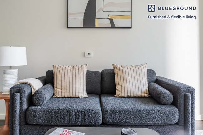 Foto del edificio - 150 Van Ness Ave