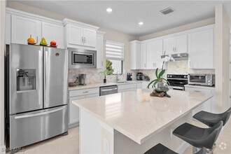 Building Photo - 6198 Revelry Ct