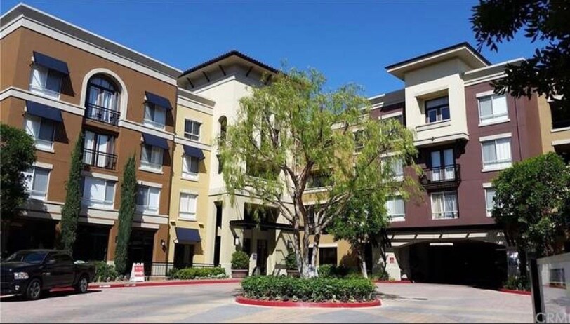 Madison at Town Center - 24505 Town Center Dr
