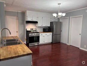 Building Photo - 348 Prospect Ave