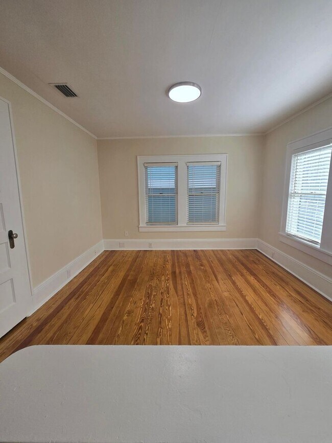 Foto del edificio - C1122 Woodbury Row