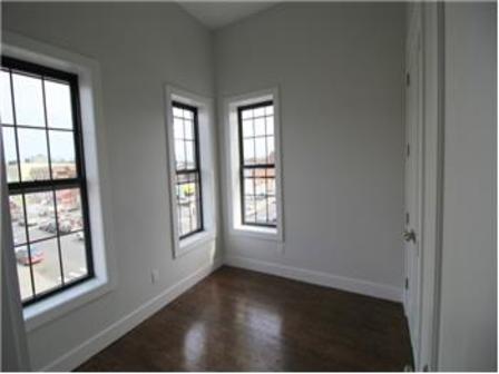 Foto principal - 860 Rogers Ave