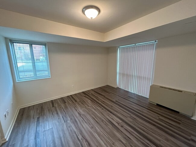 Building Photo - Bradley View