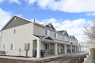 Building Photo - 2762 W 450 N