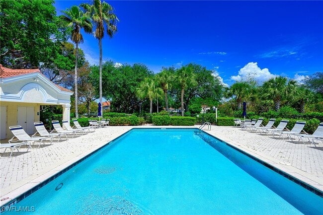 Foto del edificio - 4950 Deerfield Way