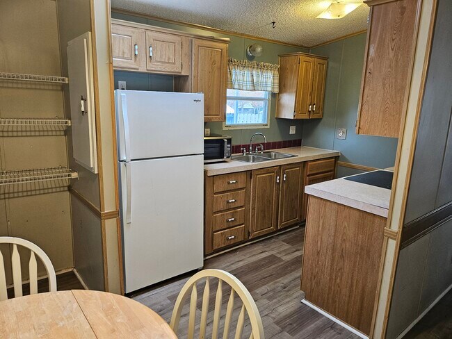 Foto del edificio - 279 Tricycle Hill Ln