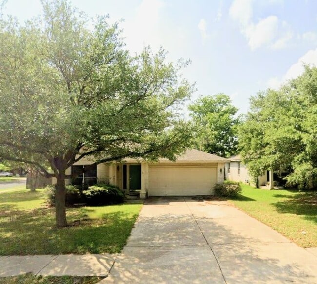 Building Photo - 17400 Bottle Springs Ln