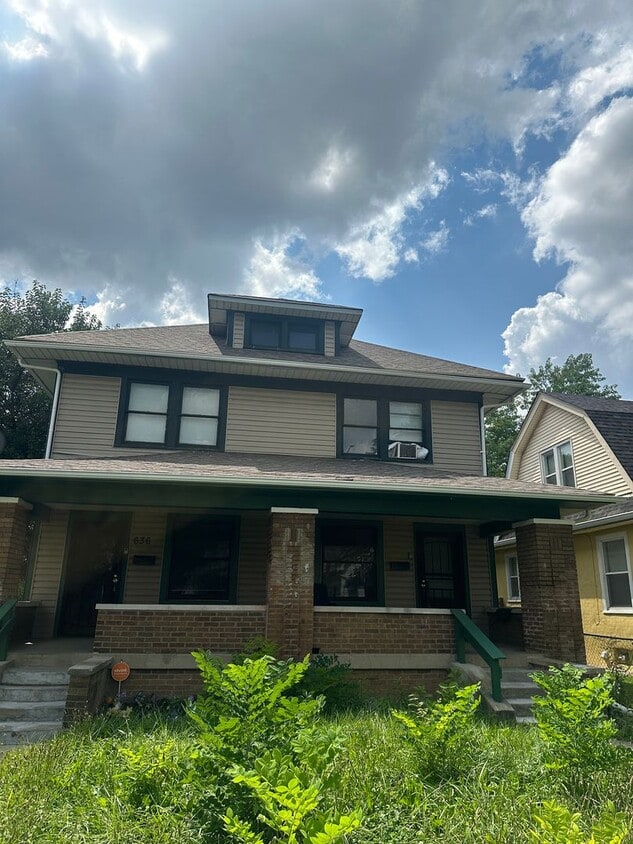 Photo - 636 N Oakland Ave