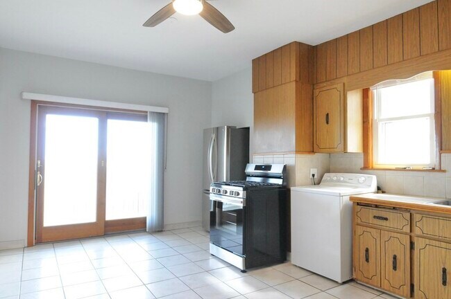 Building Photo - 5 Orient Ave