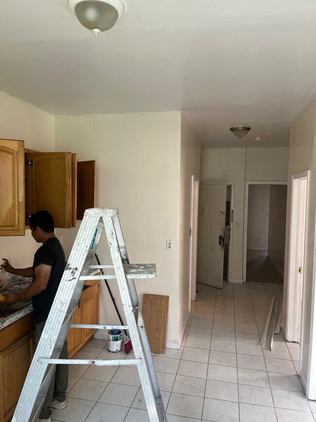 Foto del edificio - 740 E 214th St