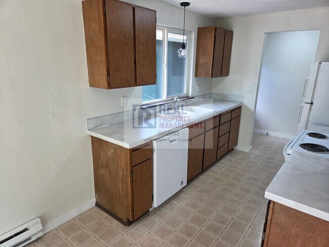 Foto del edificio - Check out this completely wonderful 2-bedroom, 1.0-bath unit!