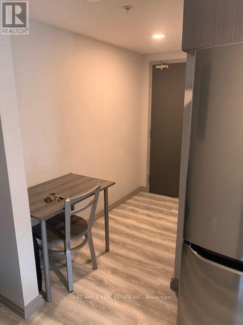 Photo du bâtiment - 216 - 275 LARCH STREET