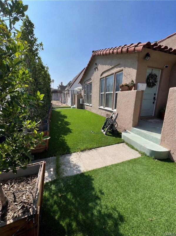 Foto del edificio - 4225 Maycrest Ave