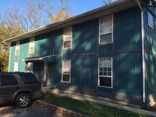 Primary Photo - 1421 Sunset Ridge Dr