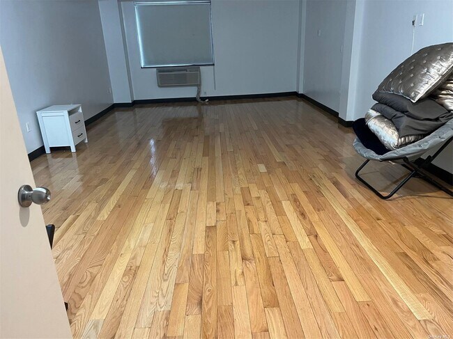 Foto del edificio - 135-53 Northern Blvd