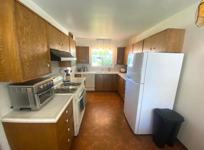 Foto del edificio - 3737 N Howard Ave