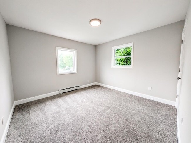 Foto del edificio - 40 Quintuck Ln